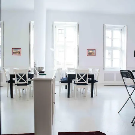 Splendid Trees * Budapest