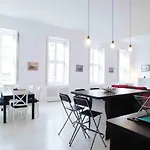 Splendid Trees Apartman *